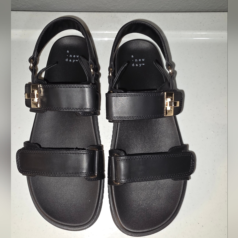 Women's A New Day Jonie Black Gold Buckle Footbed Dad Strap Sandals 10
